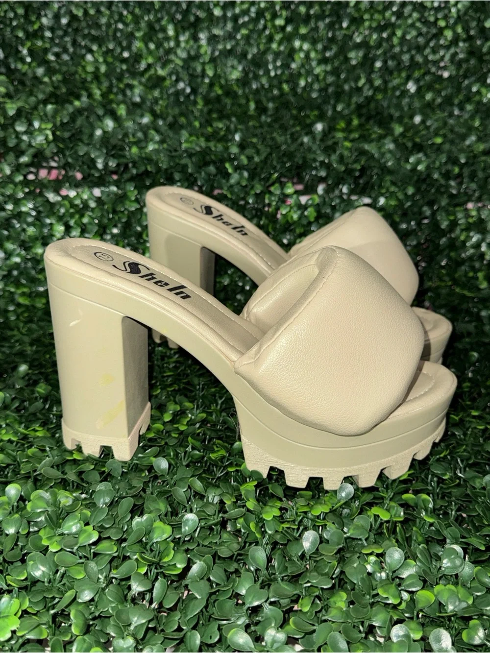 SHEIN Light olive green 7.5 Padded Platform Slide Heels